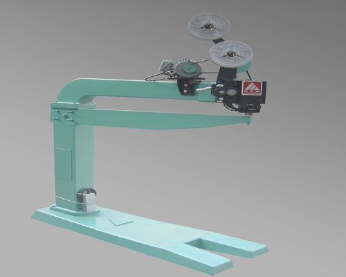 Green 2200mm 2500mm Manual Carton Box Stitching Machine 220V Easy Operate